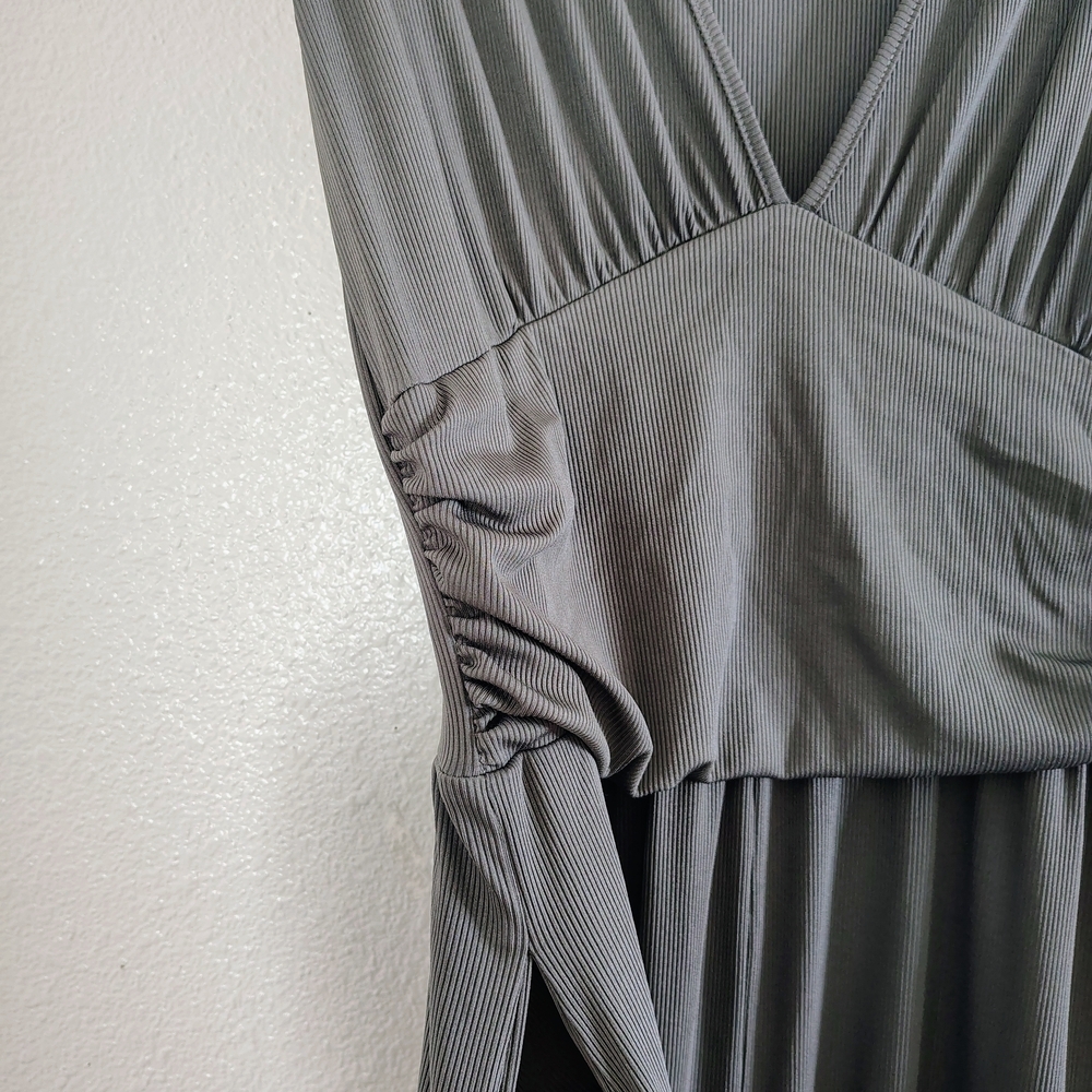 YOZY Gray Ribbed V Neck Wide Leg Jumpsuit Pockets XL Relax Style NWT - Picture 4 of 14